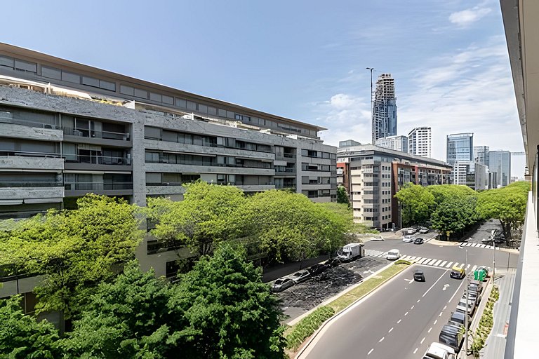 Sunny 1 BR Apt. in Pto. Madero w/ Gym & Laundry