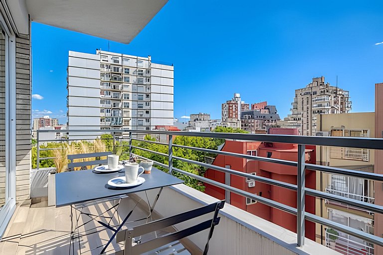 Sunny apt. in Nuñez/Belgrano w/ balcony & washer